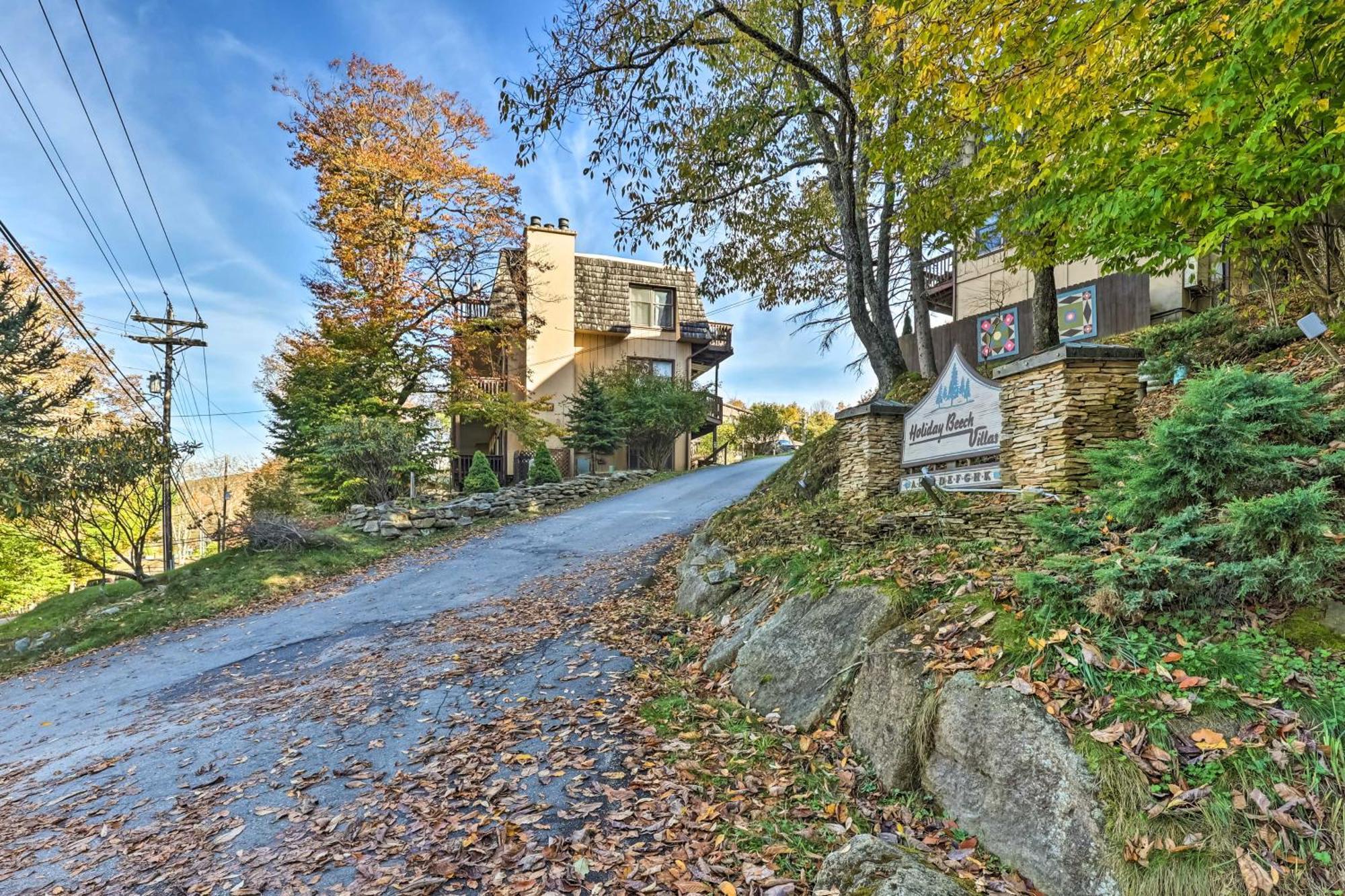 Beech Mountain Studio With Balcony Less Than 1 Mi To Skiing! Exterior photo